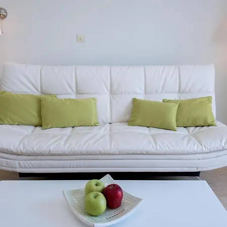 The Orange Garden Apartment *