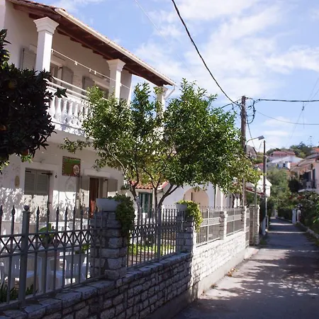 The Orange Garden Apartment *