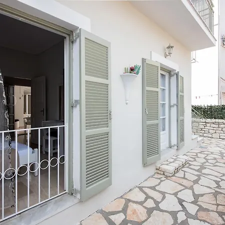 The Orange Garden Apartment *