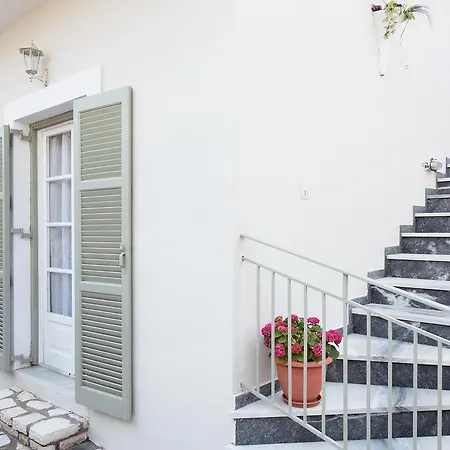 The Orange Garden Apartment *